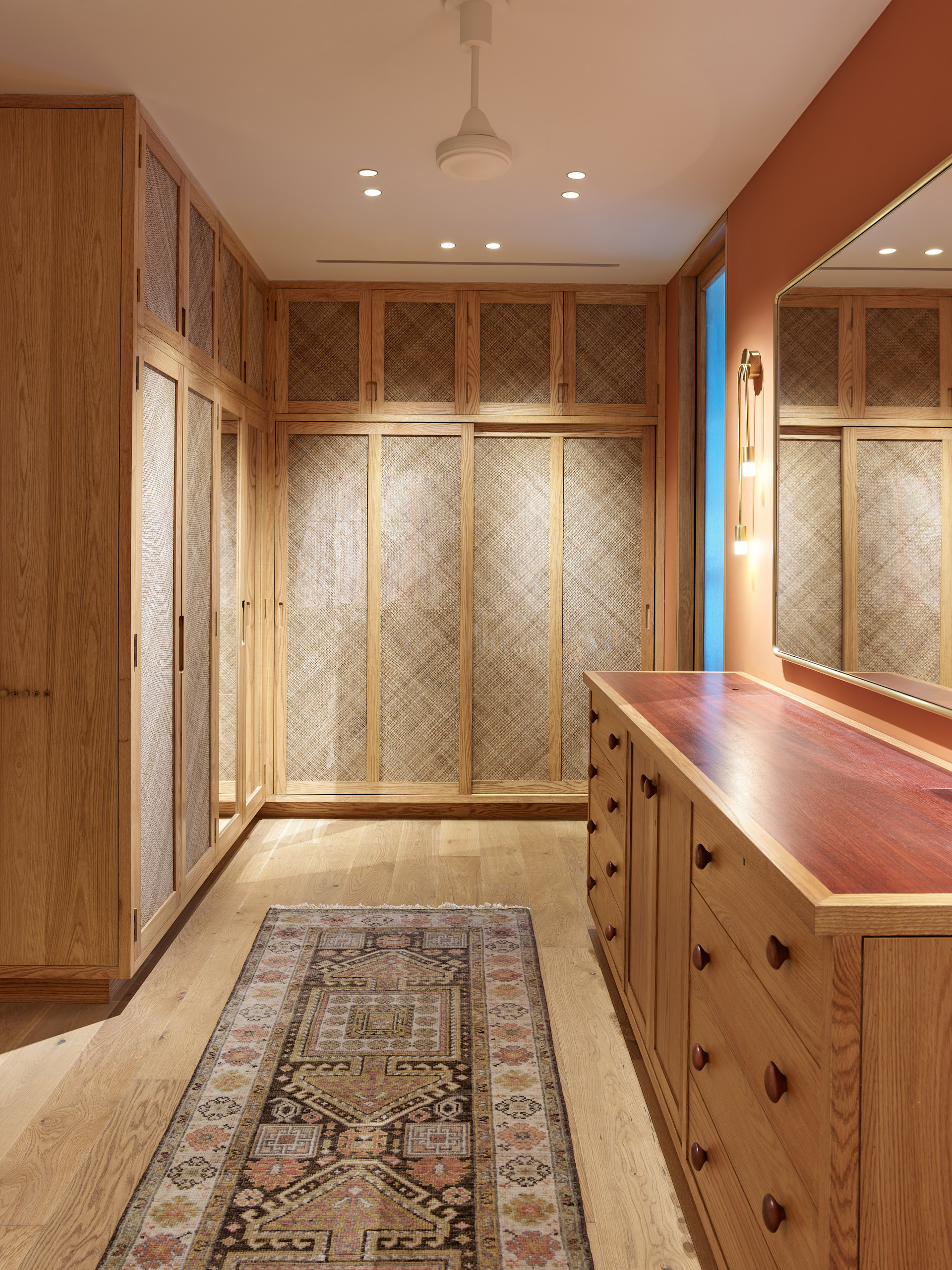 Case Design - Home in Worli